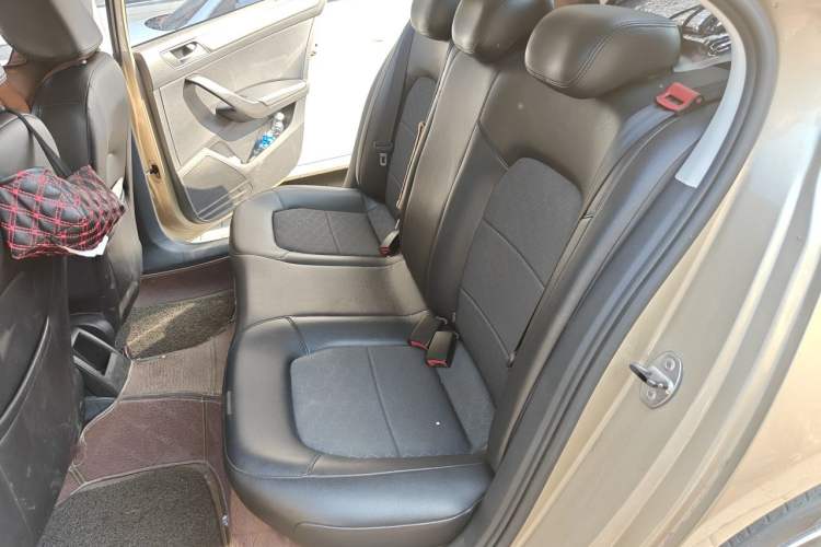 Used Volkswagen Santana 2013 1.6L Manual Comfort Edition Left Rear Seat