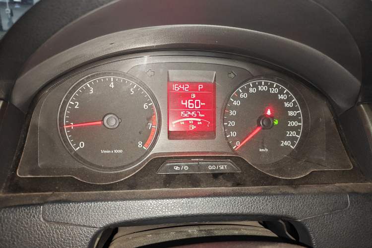 Used Volkswagen Santana 2013 1.6L Automatic Comfort Edition Odometer Close Up
