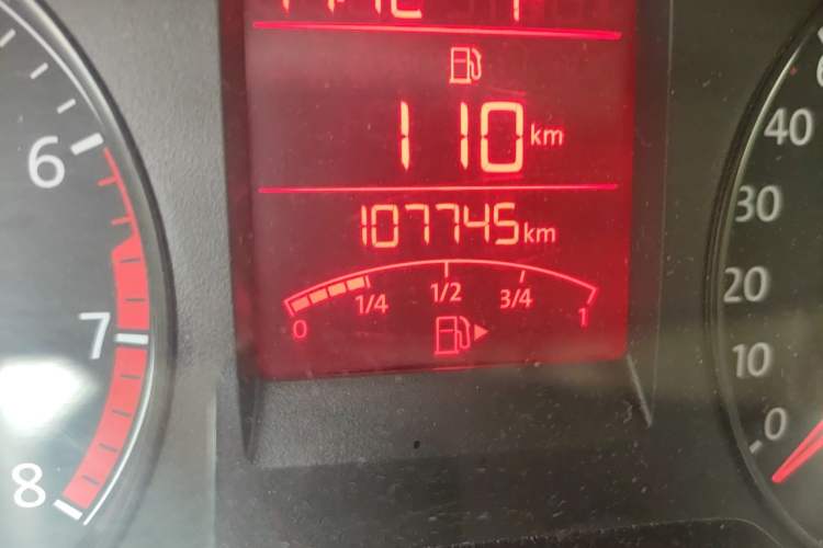 Used Volkswagen Santana 2013 1.6L Automatic Luxury Edition Odometer Close Up