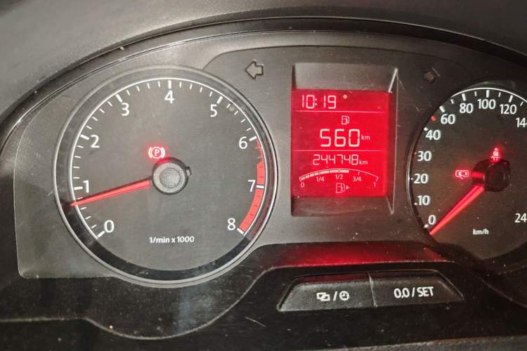 Used Volkswagen Santana 2013 1.6L Manual Comfort Edition Odometer Close Up