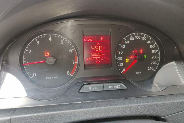 Used Volkswagen Santana 2013 1.6L Automatic Comfort Edition Odometer Close Up