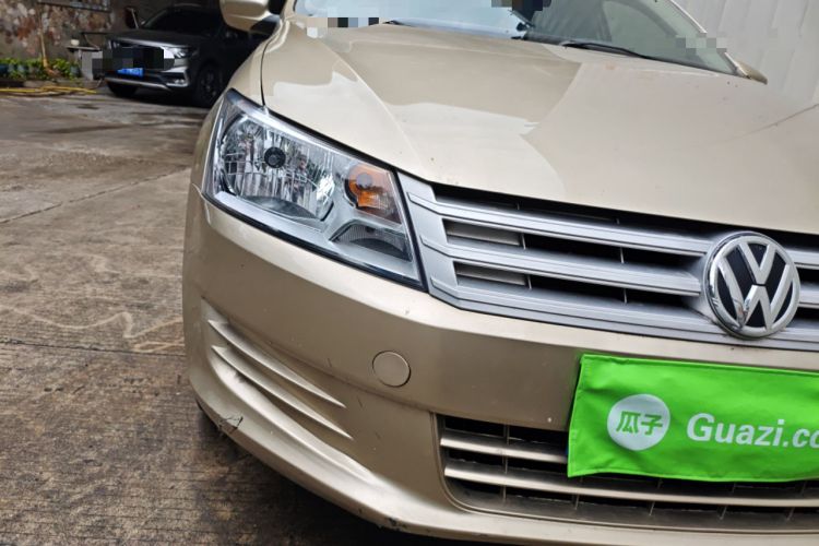 Used Volkswagen Santana 2013 1.6L Manual Fashion Edition Right Front Headlight
