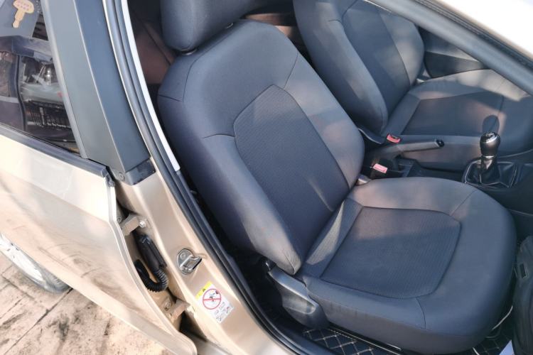 Used Volkswagen Santana 2013 1.4L Manual Fashion Edition Right Front Seat