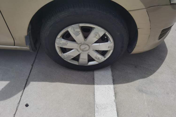Used Volkswagen Santana 2013 1.6L Automatic Fashion Edition Right Front Wheel Hub