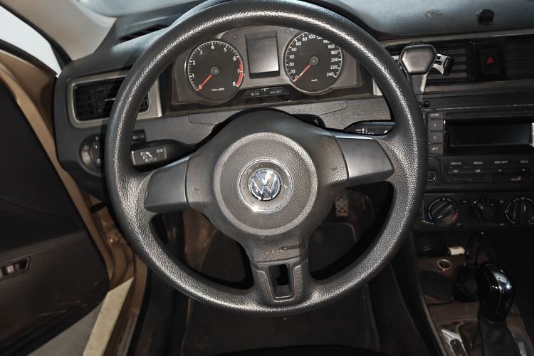 Used Volkswagen Santana 2013 1.6L Automatic Comfort Edition Steering Wheel