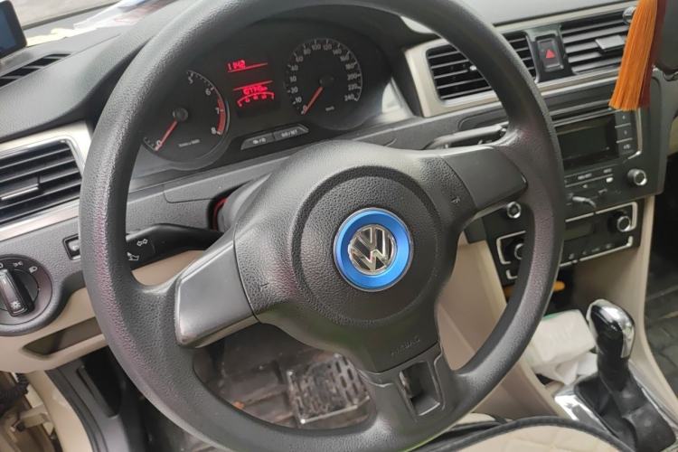 Used Volkswagen Santana 2013 1.6L Automatic Luxury Edition Steering Wheel