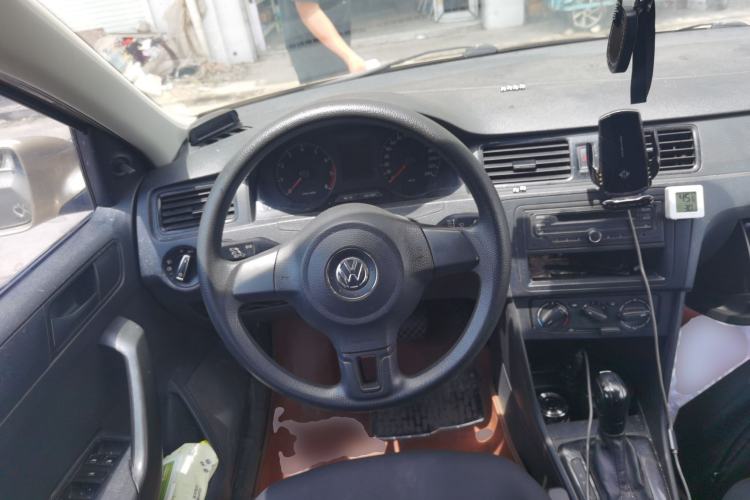 Used Volkswagen Santana 2013 1.6L Automatic Fashion Edition Steering Wheel