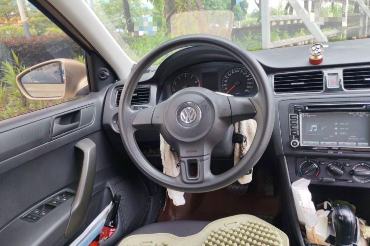Used Volkswagen Santana 2013 1.6L Automatic Fashion Edition Steering Wheel
