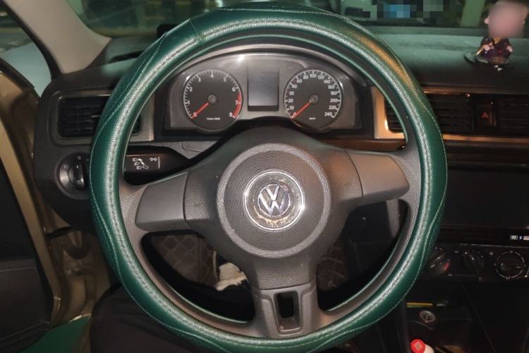 Used Volkswagen Santana 2013 1.6L Manual Comfort Edition Steering Wheel
