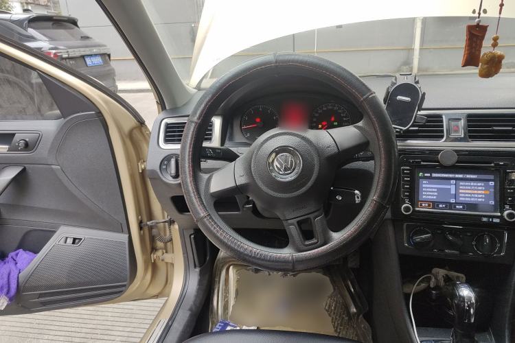 Used Volkswagen Santana 2013 1.6L Automatic Comfort Edition Steering Wheel
