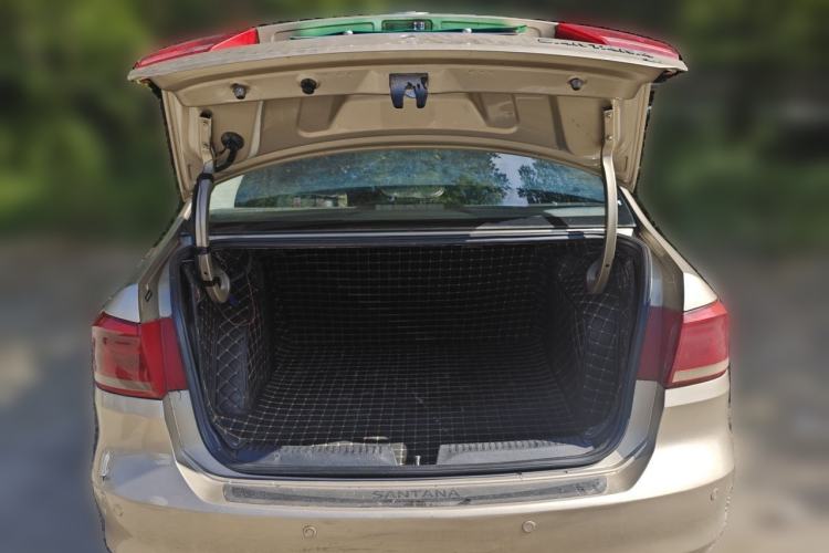 Used Volkswagen Santana 2013 1.6L Manual Comfort Edition Trunk