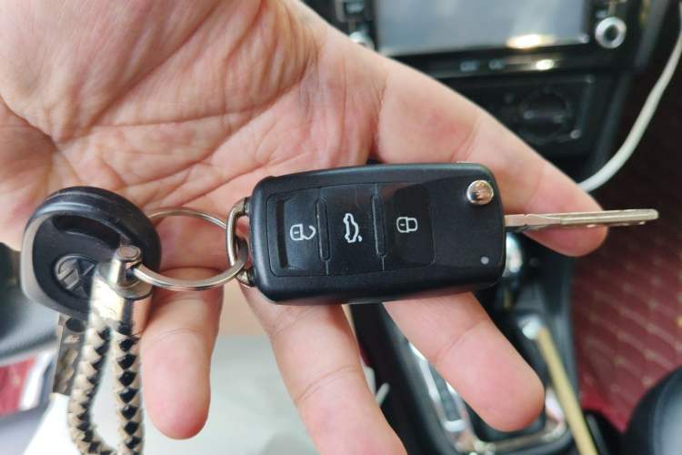 Used Volkswagen Santana 2013 1.6L Automatic Comfort Edition Vehicle Key