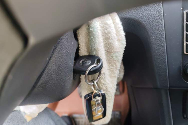 Used Volkswagen Santana 2013 1.6L Automatic Fashion Edition Vehicle Key