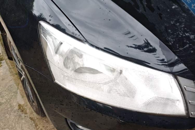 Used Volkswagen Santana 2014 1.6L Automatic 30th Anniversary Edition Right Front Headlight