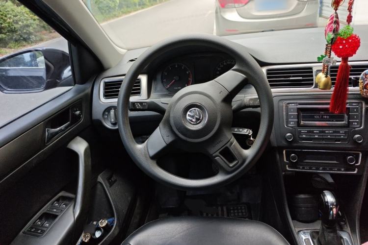 Used Volkswagen Santana 2014 1.6L Automatic 30th Anniversary Edition Steering Wheel