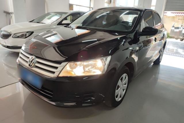 Ojetý Volkswagen Santana 2015 1.4L Manual Fashion Edition