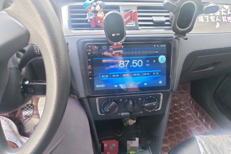Used Volkswagen Santana 2015 1.6L Manual Comfort Edition Audio And AC Panel