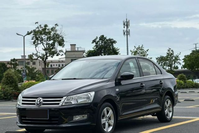 Volkswagen Santana 2015 1.6L Automatic Comfort Edition usado