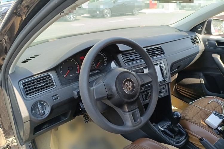 Used Volkswagen Santana 2015 1.4L Manual Fashion Edition Center Console