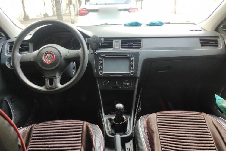 Used Volkswagen Santana 2015 1.4L Manual Fashion Edition Center Console