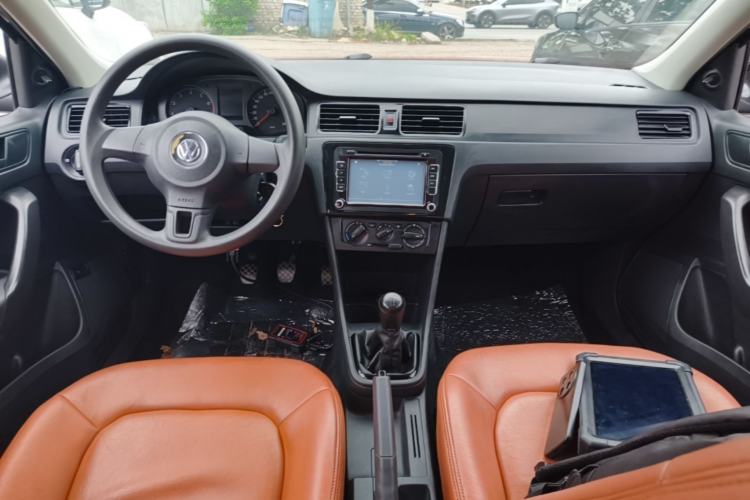 Used Volkswagen Santana 2015 1.4L Manual Fashion Edition Center Console
