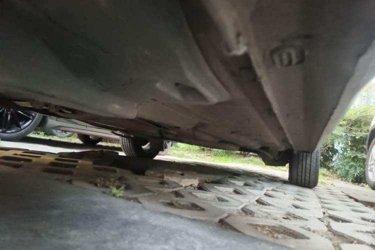 Used Volkswagen Santana 2015 1.6L Automatic Comfort Edition Chassis Front Left