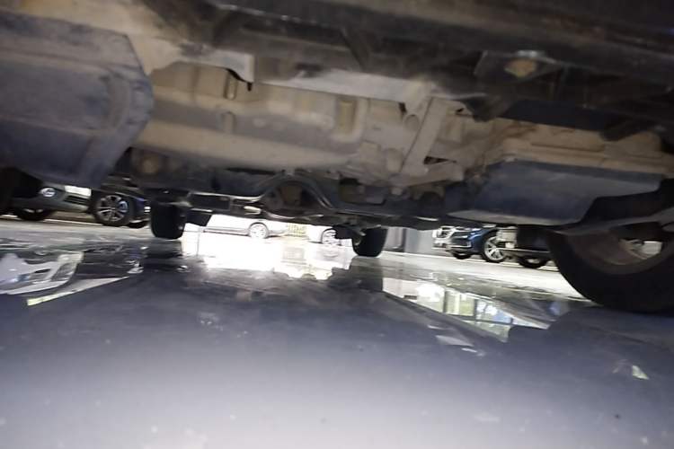 Used Volkswagen Santana 2015 1.6L Automatic Comfort Edition Chassis Front