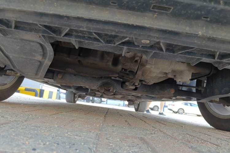 Used Volkswagen Santana 2015 1.6L Manual Comfort Edition Chassis Front