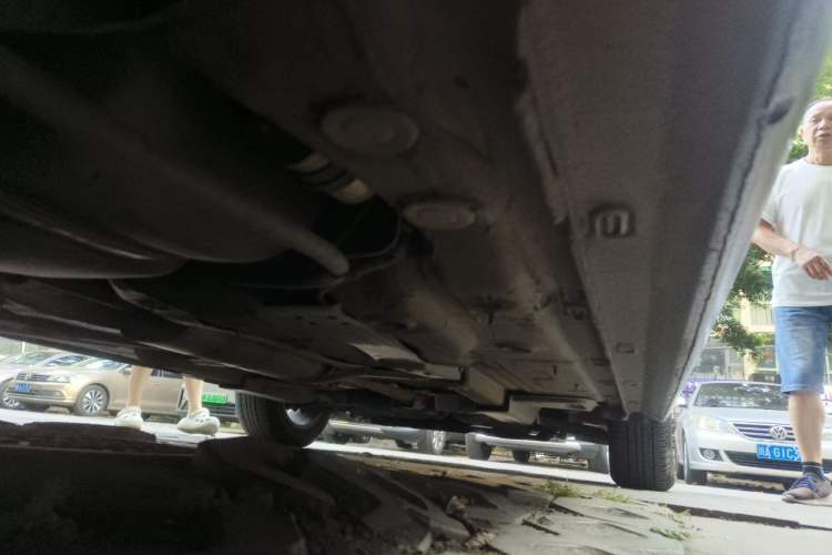 Used Volkswagen Santana 2015 1.6L Automatic Comfort Edition Chassis Rear Right