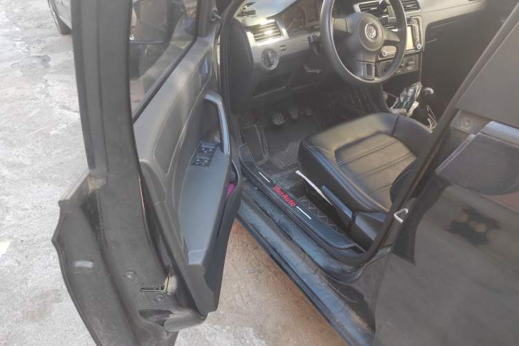 Used Volkswagen Santana 2015 1.4L Manual Fashion Edition Driver Seat