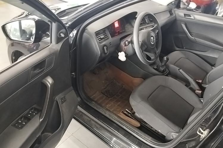 Used Volkswagen Santana 2015 1.4L Manual Fashion Edition Driver Seat