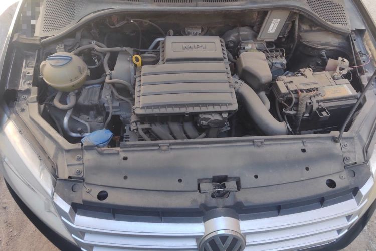 Used Volkswagen Santana 2015 1.4L Manual Fashion Edition Engine Bay