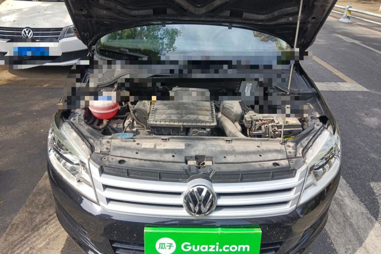 Used Volkswagen Santana 2015 1.6L Manual Fashion Edition Engine Bay