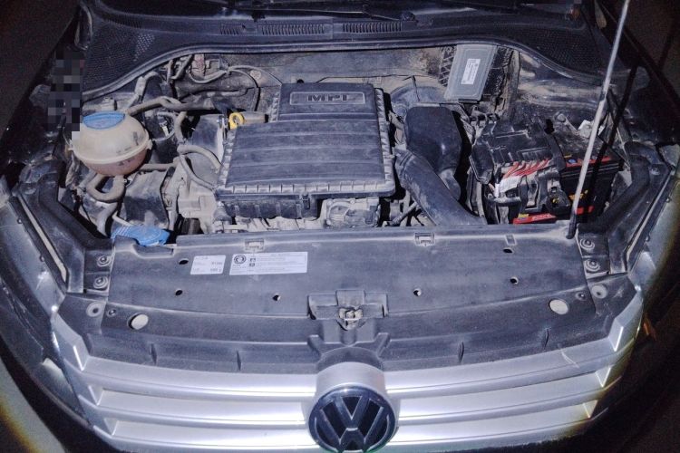 Used Volkswagen Santana 2015 1.4L Manual Fashion Edition Engine Bay