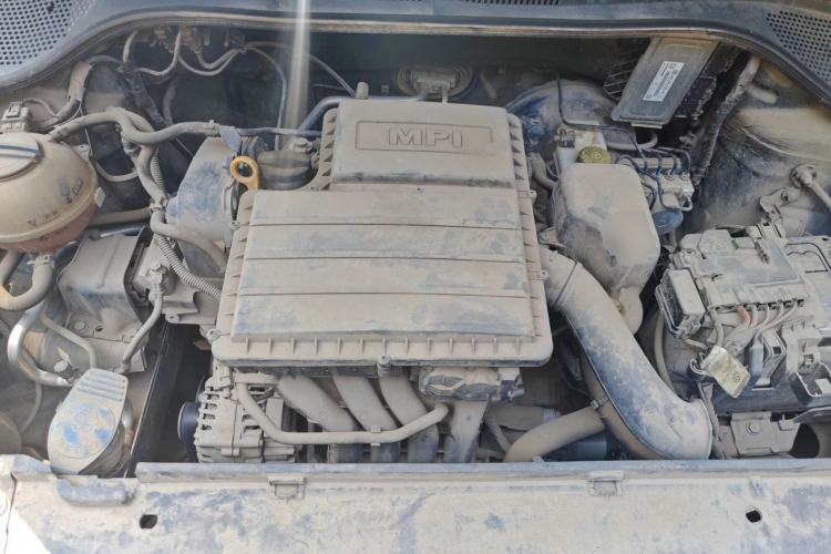 Used Volkswagen Santana 2015 1.4L Manual Fashion Edition Engine Bay