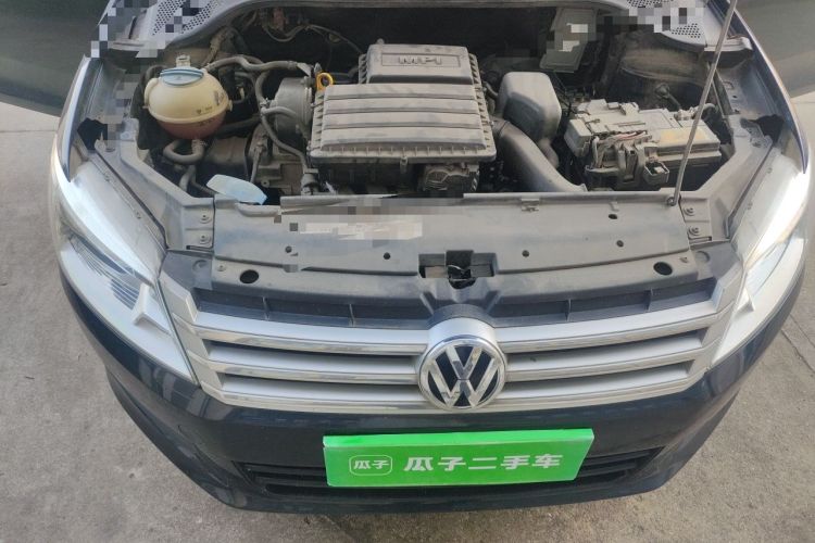Used Volkswagen Santana 2015 1.6L Manual Comfort Edition Engine Bay