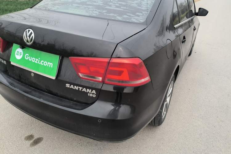 Used Volkswagen Santana 2015 1.6L Manual Comfort Edition Exterior 1