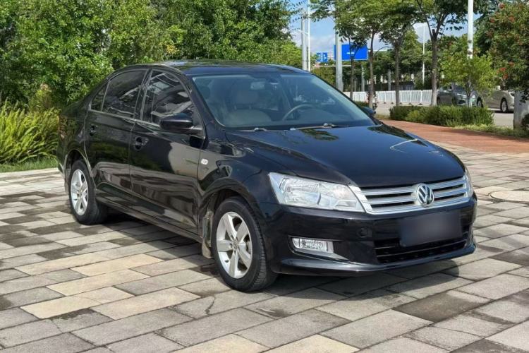 Used Volkswagen Santana 2015 1.6L Manual Comfort Edition Exterior 1