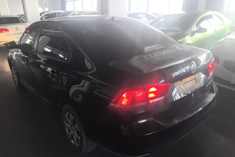 Used Volkswagen Santana 2015 1.4L Manual Fashion Edition Exterior 2