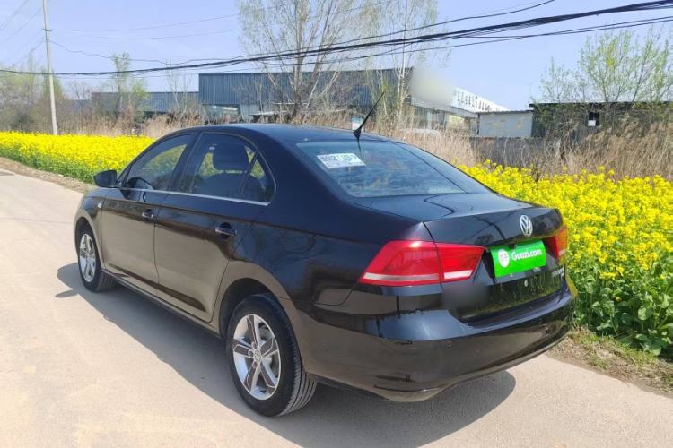 Used Volkswagen Santana 2015 1.6L Manual Comfort Edition Exterior 7