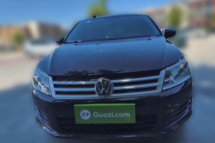 Used Volkswagen Santana 2015 1.6L Manual Fashion Edition Front