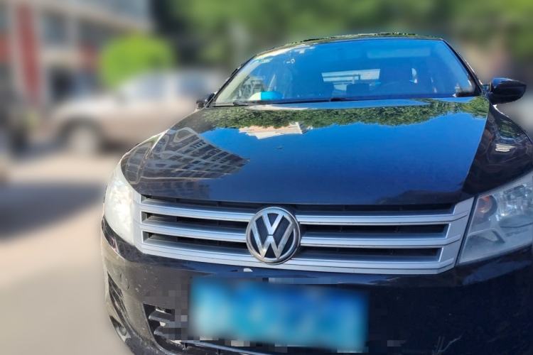 Used Volkswagen Santana 2015 1.6L Manual Fashion Edition Front