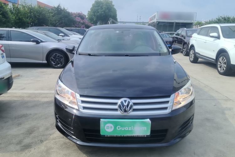 Used Volkswagen Santana 2015 1.6L Manual Fashion Edition Front