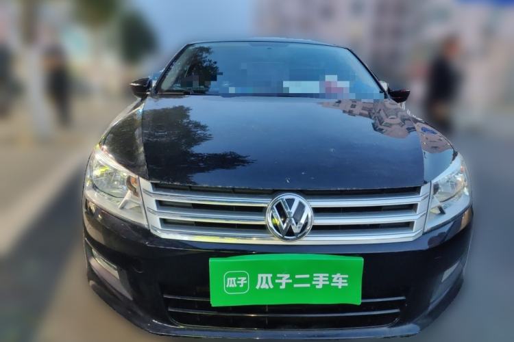 Used Volkswagen Santana 2015 1.6L Manual Comfort Edition Front