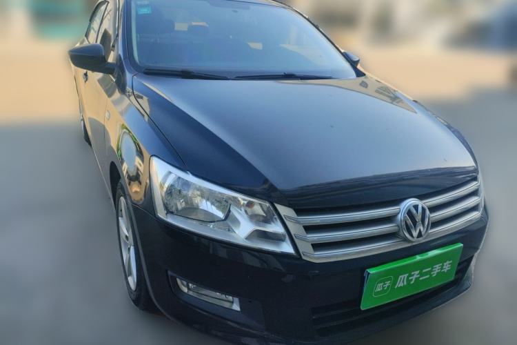 Used Volkswagen Santana 2015 1.6L Manual Comfort Edition Front