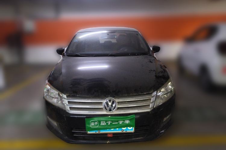 Used Volkswagen Santana 2015 1.6L Manual Comfort Edition Front