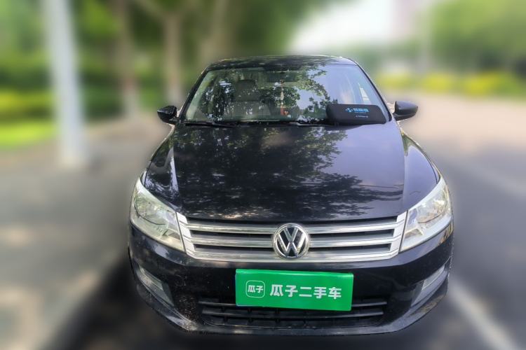 Used Volkswagen Santana 2015 1.4L Manual Comfort Edition Front