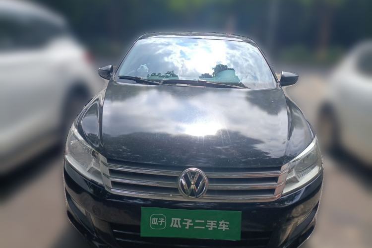 Used Volkswagen Santana 2015 1.6L Manual Comfort Edition Front
