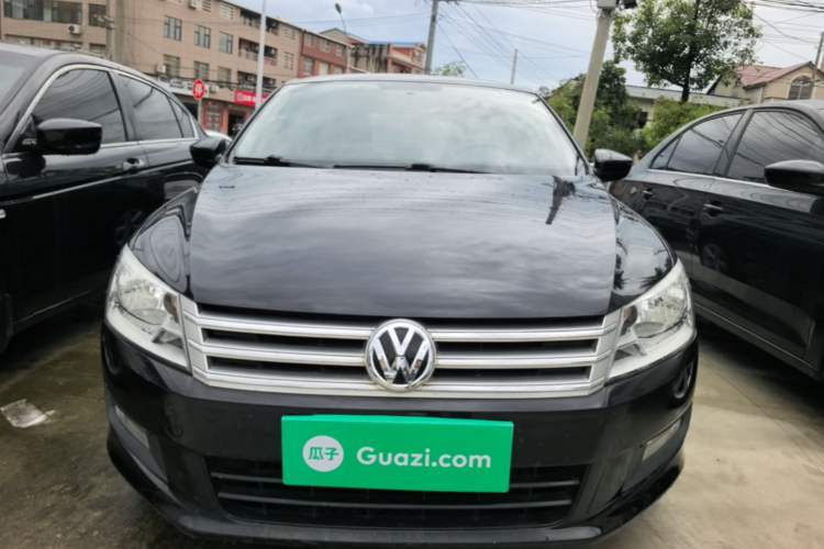 Used Volkswagen Santana 2015 1.6L Automatic Comfort Edition Front