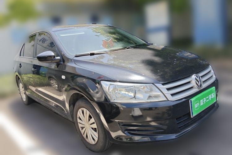 Used Volkswagen Santana 2015 1.6L Manual Fashion Edition Front Right 45 Deg